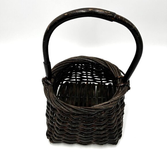 Moody VTG Woven Wicker Dark Brown Rattan Basket Sturdy Bamboo Handle Primitive - Picture 5 of 9
